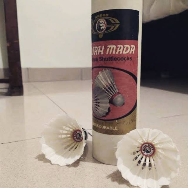 Shuttlecock Gajah Mada