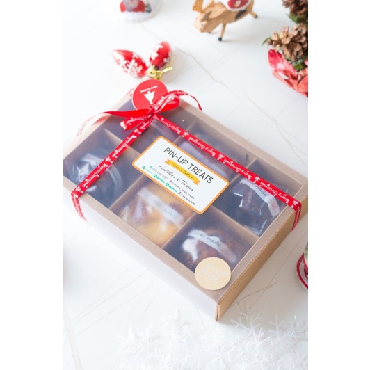 

Christmas Guilt Free Cake Hamper Set