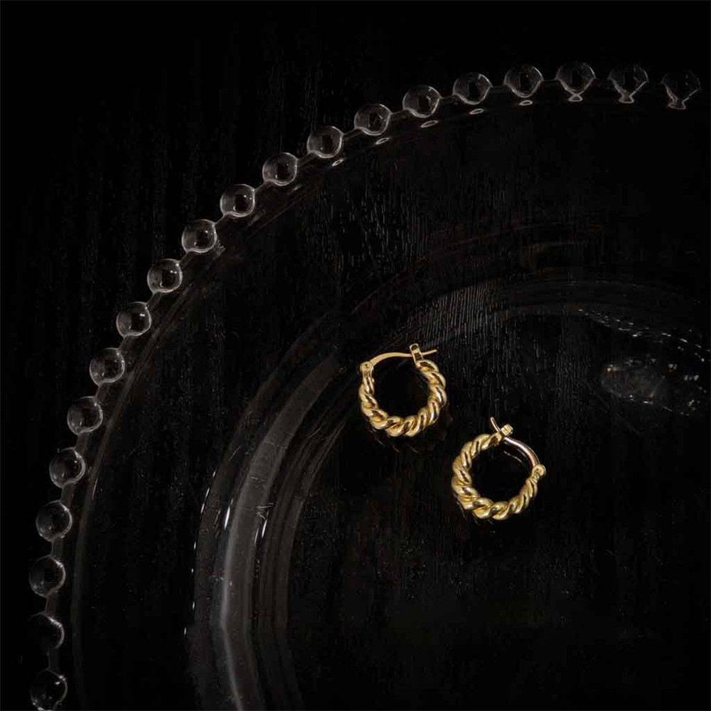 【COD Tangding】Small Twist Hoop Earrings Simple Fashion Twine Cricle Piercing Earstuds Jewelry Accessories