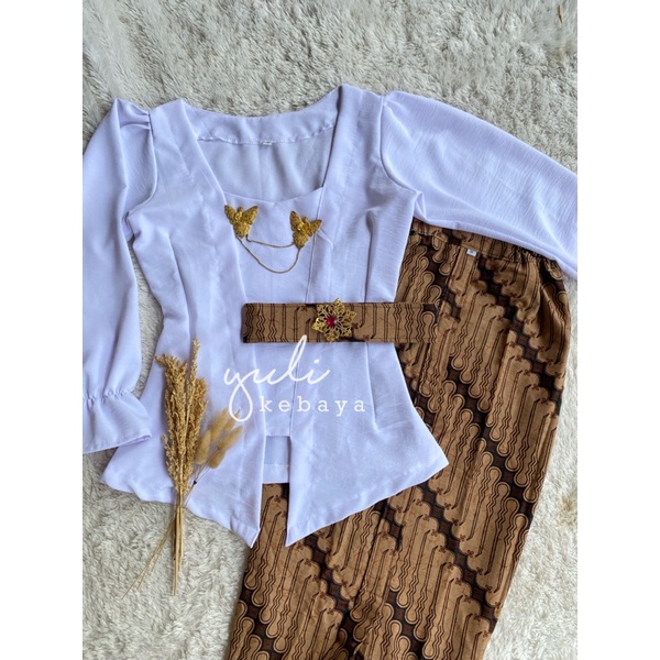 Setelan kebaya bali murah katun krinkel special putih