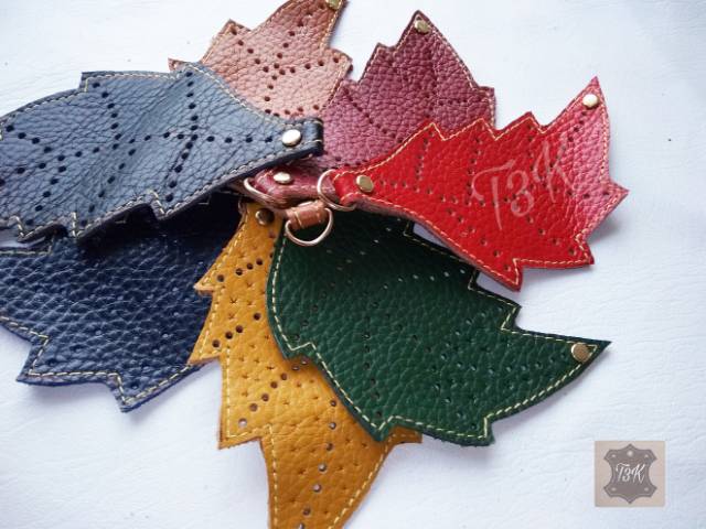 Suvenir key chain leather hand made gantungan kunci kulit asli bentuk unik