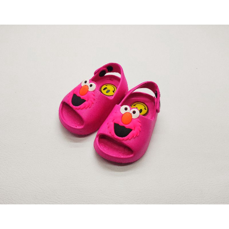 SANDAL BAIM ANAK MOTIF ELMO BERBUNYI CITT...CITT.. TERBARU / SANDAL ANAK TALI BELAKANG WUCU / SANITA / YUTU 725D BERBUNYI CITT..CITT/ SANDAL SLIP ON ANAK / SANDAL CASUAL ANAK-ANAK / SANDAL ANAK LANDAL JEPIT / SANDAL CASUAL ANAK / SANDAL KOKOP / SLIP ON