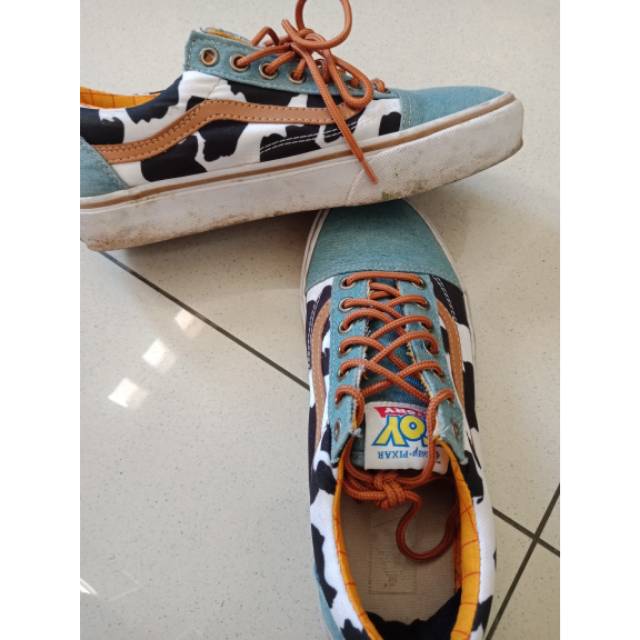 SEPATU VANS OLD SKOOL x TOY STORY