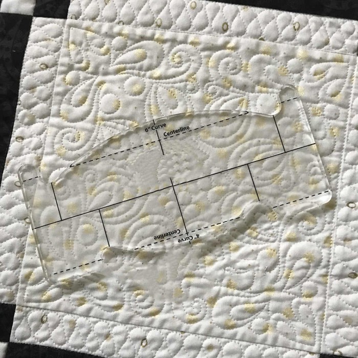 

Penggaris Quilting / Patchwork Template Feather Spine (QTSKFS1)