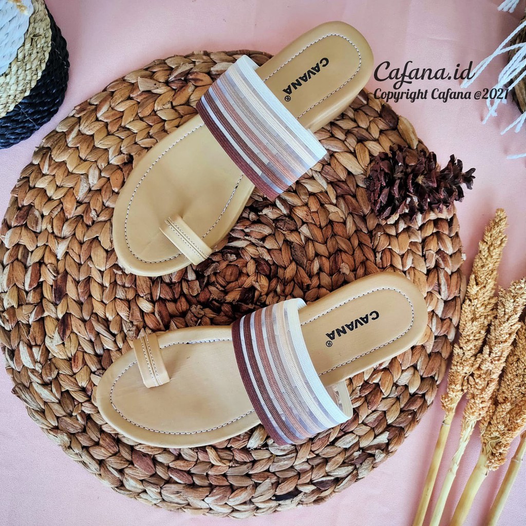 Sandal Wedges Wanita Farrah SDW346