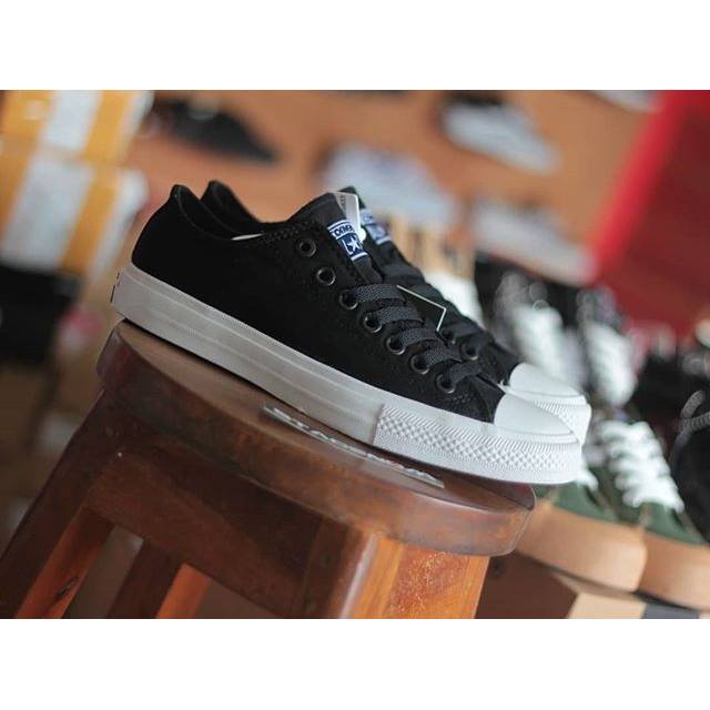  SEPATU  CONVERSE CT CHUCK TAYLOR II 2 ALL  STAR  BLACK WHITE 