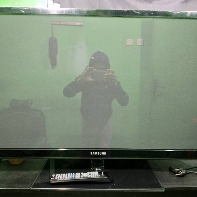 TV Plasma Samsung seri PS43E490B1M ukuran 43" dengan antena 10M free