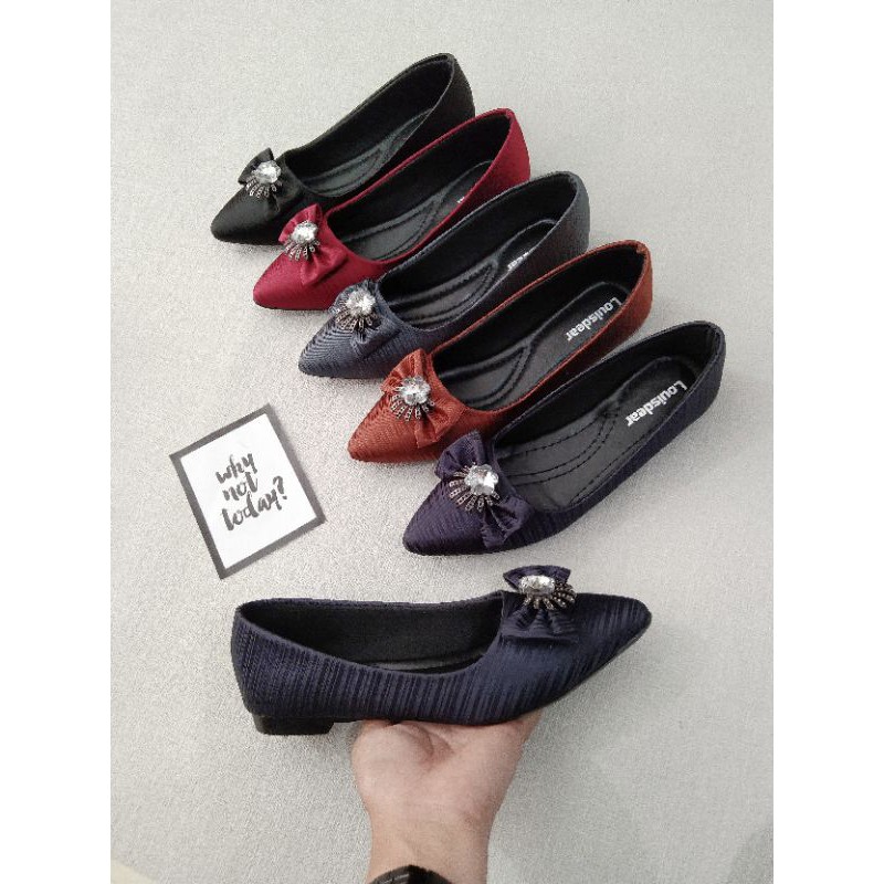 SALE... SALE... SALE... LOUISDEAR sepatu flat matahari bahan satin B2