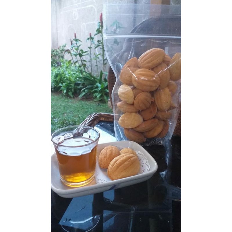 

Ready Dan Fresh Bolu Kering Minimal order 3pc