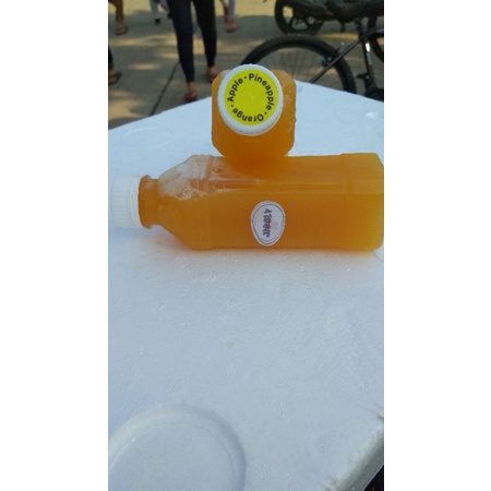 

Cold pressed juice Jiggly Yellow