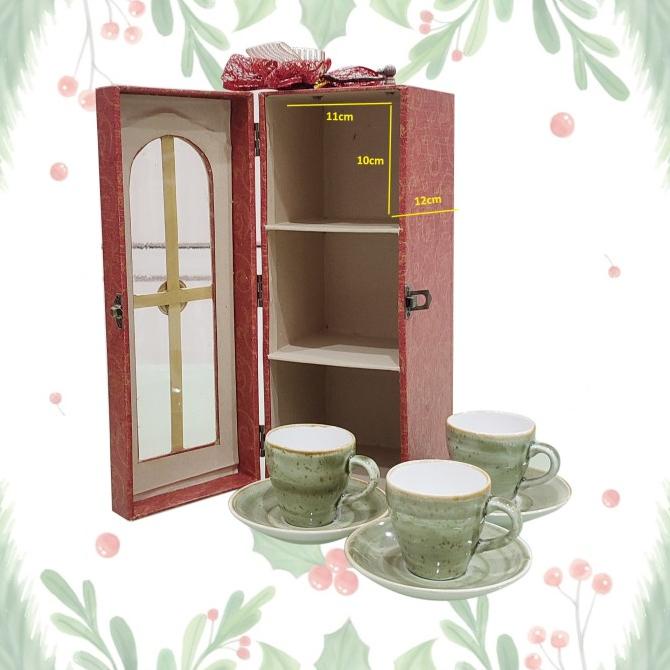 

CHRISTMAS HAMPERS BOX | KOTAK HADIAH | RED TALL HOUSE W/ MEADOW GREEN SCS543D3