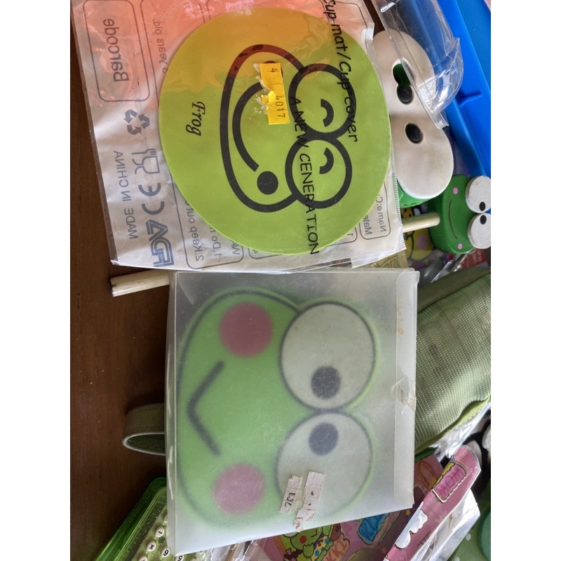 TATAKAN GELAS SILIKON KEROPPI