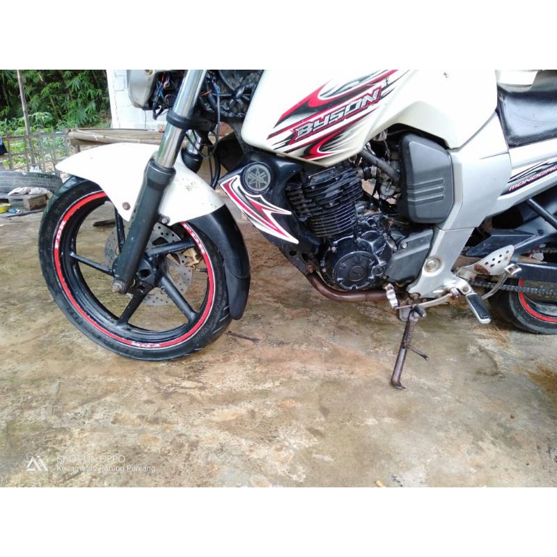 Spakbor kolong byson Sambungan sepakbor depan Fungsi baca deskripsi