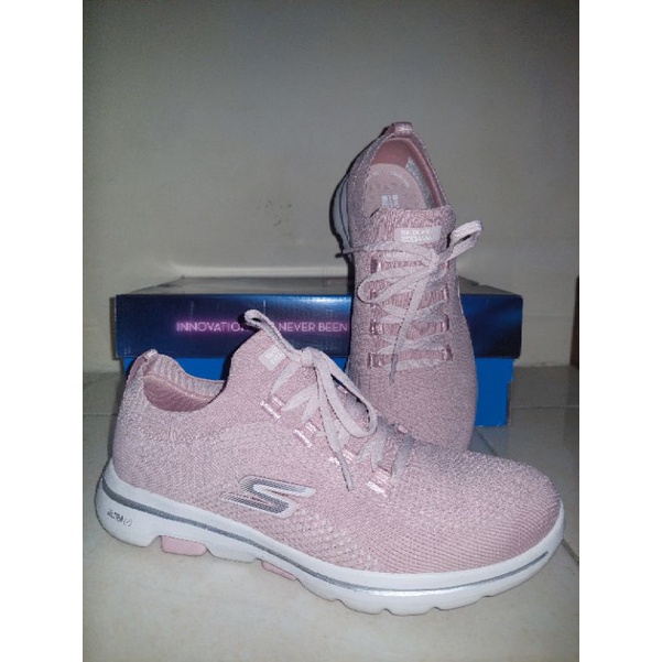 PRELOVED WTS ORIGINAL SNEAKERS SKECHERS Go Walk 5 Women Pink WITH BOX