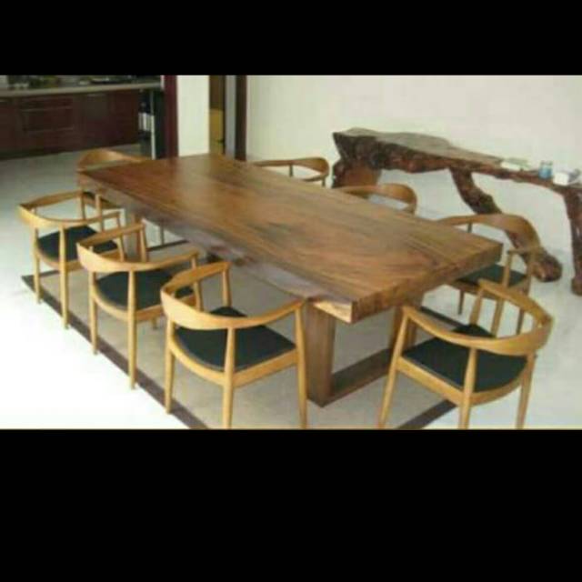 Meja makan trembesi solid kombinasi kursi jati jepara