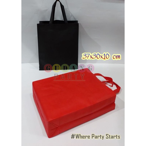 

Spunbond Box Press Folio/Spunbond handle/Kantong bingkisan/Goody Bag/Tas Souvenir