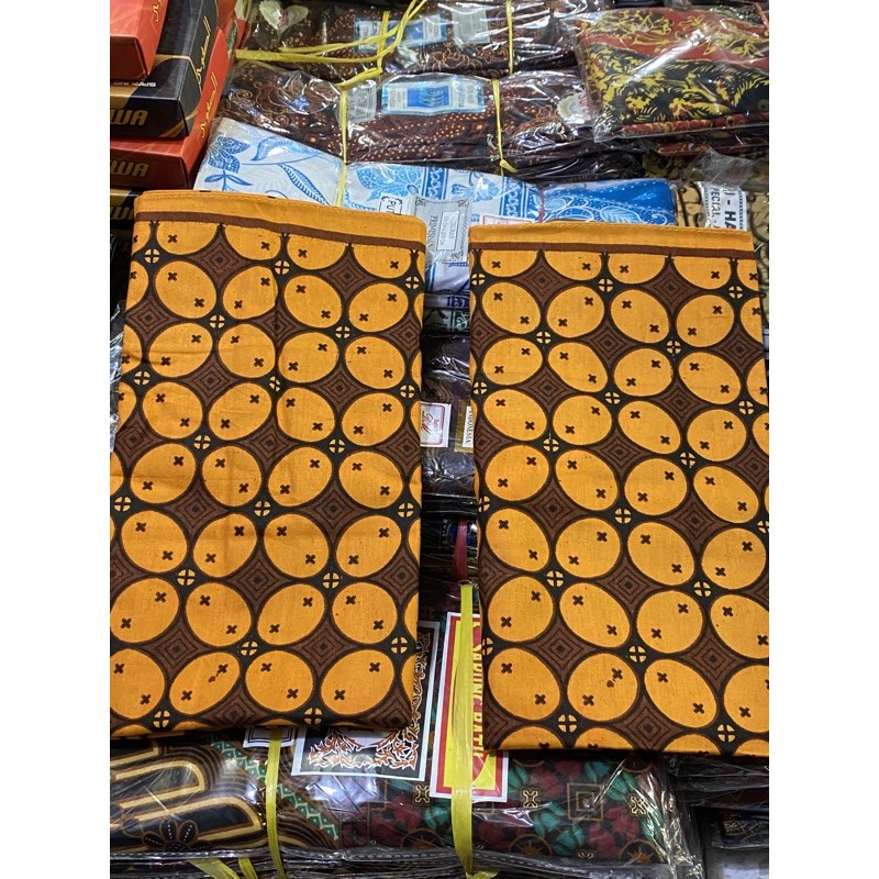 Kain Jarik Motif Kawung Emas / Kain Gendong
