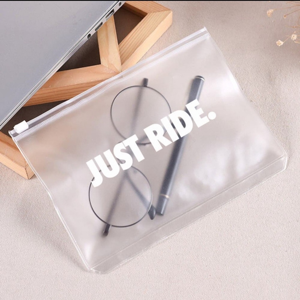 Pouch Transparan Matte Multifungsi Masker, Kacamata, Kosmetik, Baju