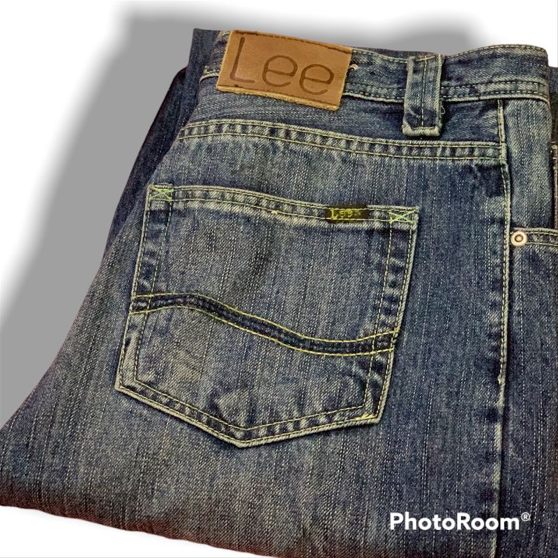 lee jeans seconds