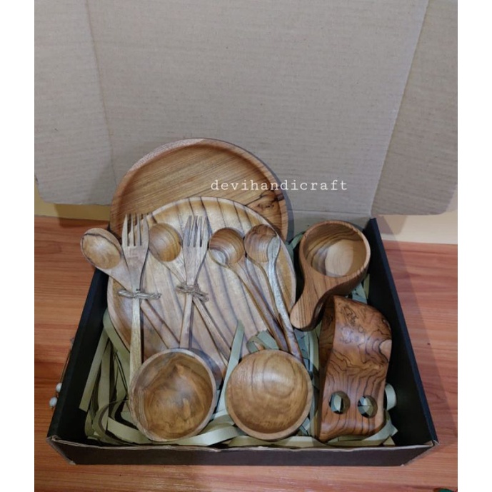 

hampers/souvenir/kado wedding/hadiah set alat makan kayu jati aesthetic A08
