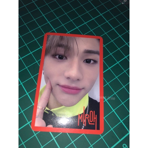 PC Photocard Hyunjin Miroh Red Border Stray Kids