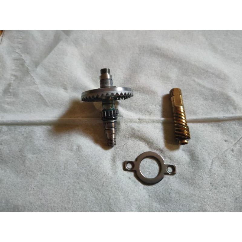 drive gear dan pinion daiwa ukuran 1000