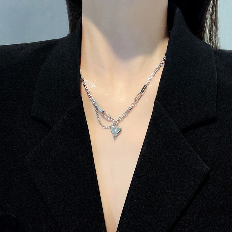 Kalung Choker Bahan Titanium steel Dengan Liontin Hati Untuk Wanita