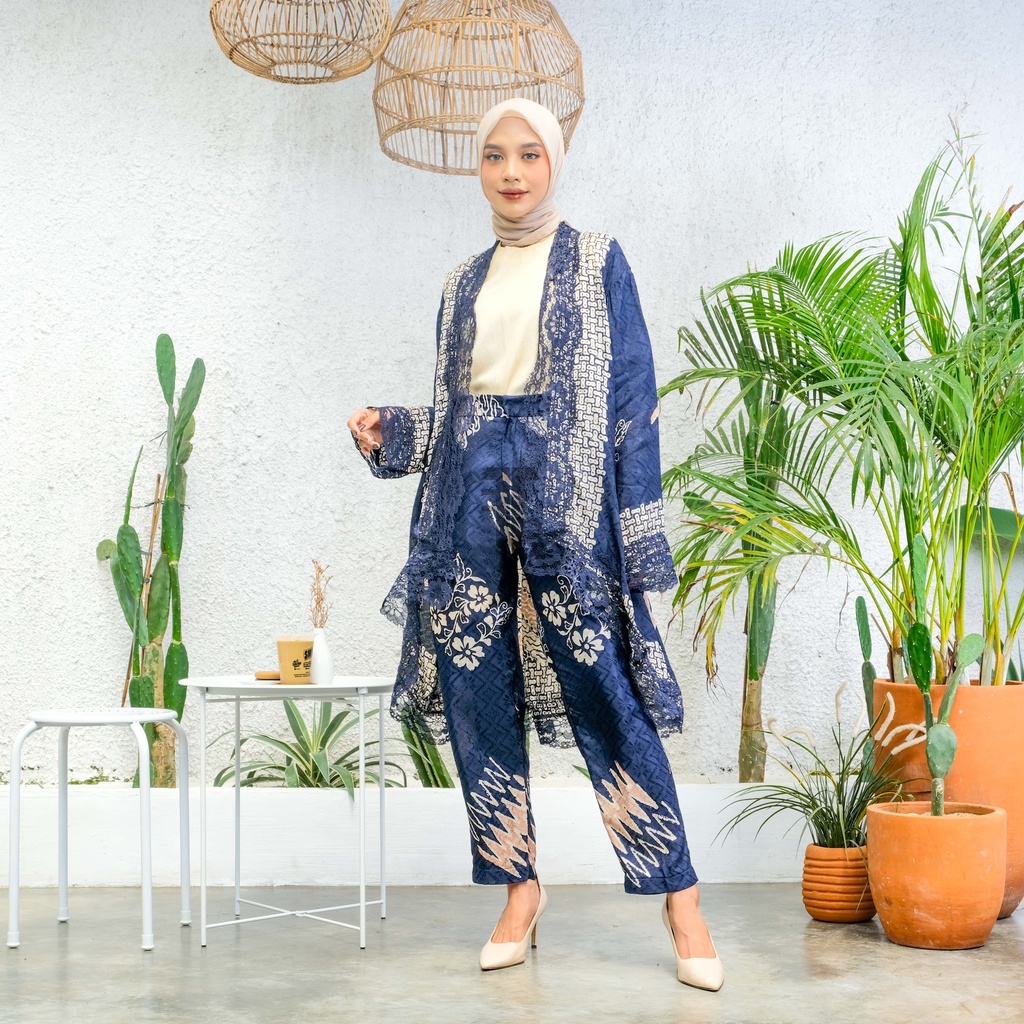 FITTINGROOM11 Set Batik - Aina Set