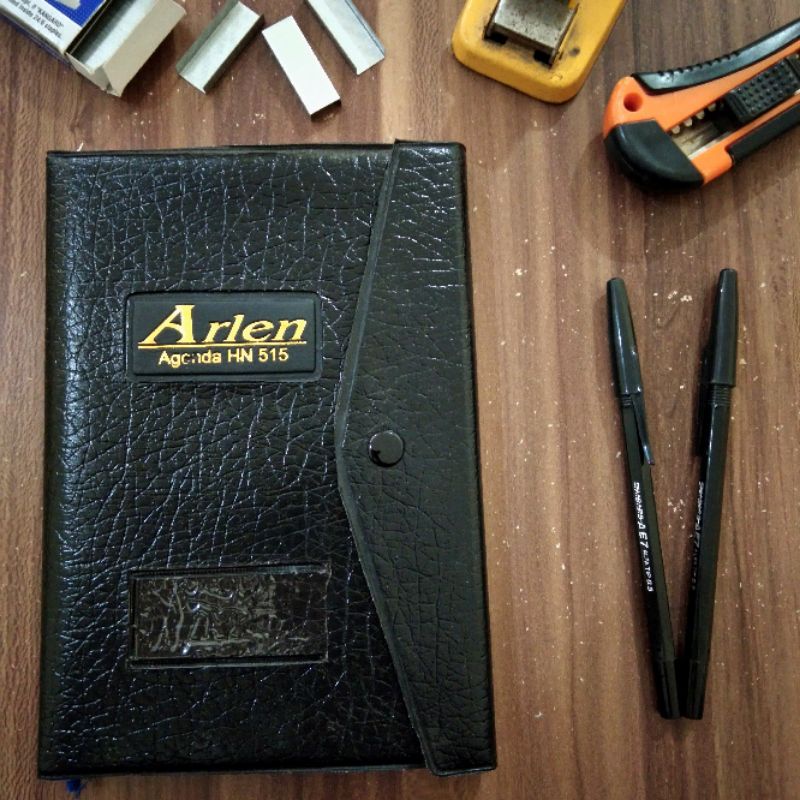 

Note Book Buku Tulis Buku Catatan Buku Agenda ARLEN 515 Hitam