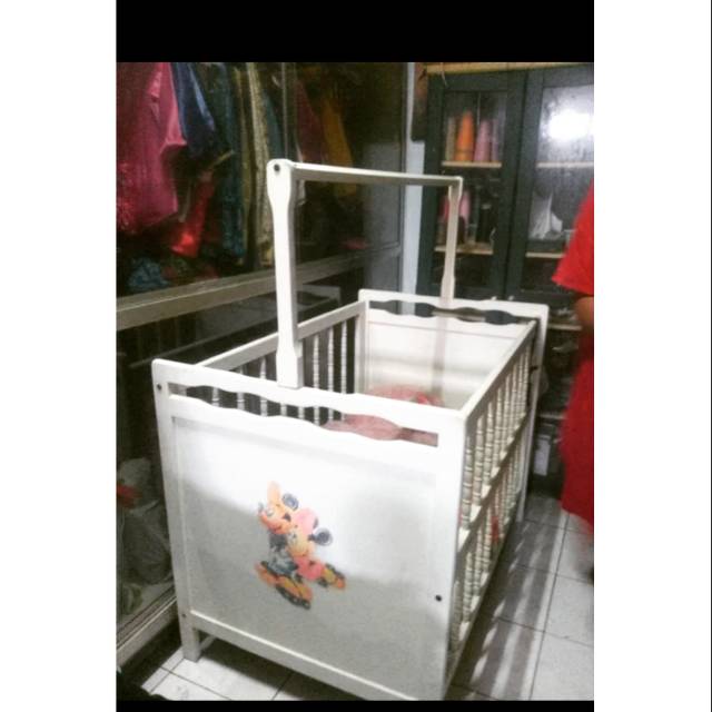 Box tempat tidur bayi(kayu jati)