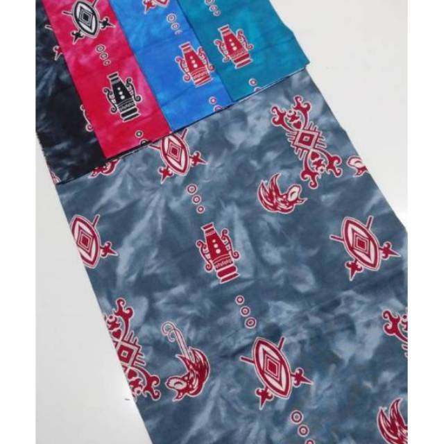 Kain batik motif papua