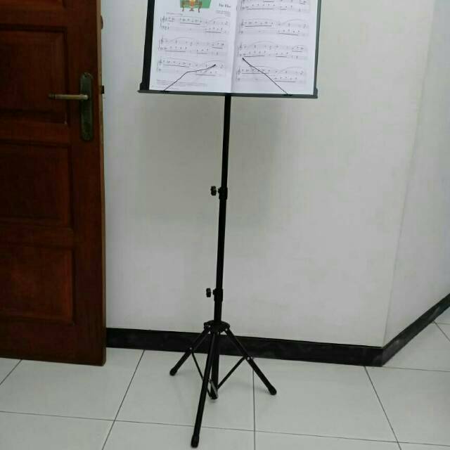 Musik stand besar / stand book / dudukan buku besar