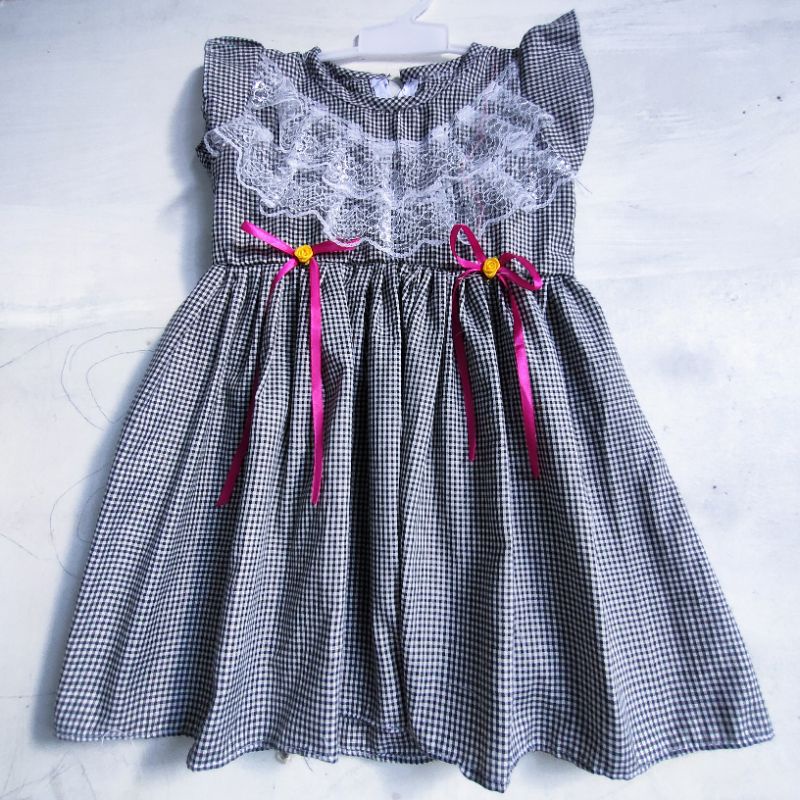 Dress anak 1 2 tahun renda baju anak perempuan gaun anak kotak Fatonah Shop(  dress TWOPIT)