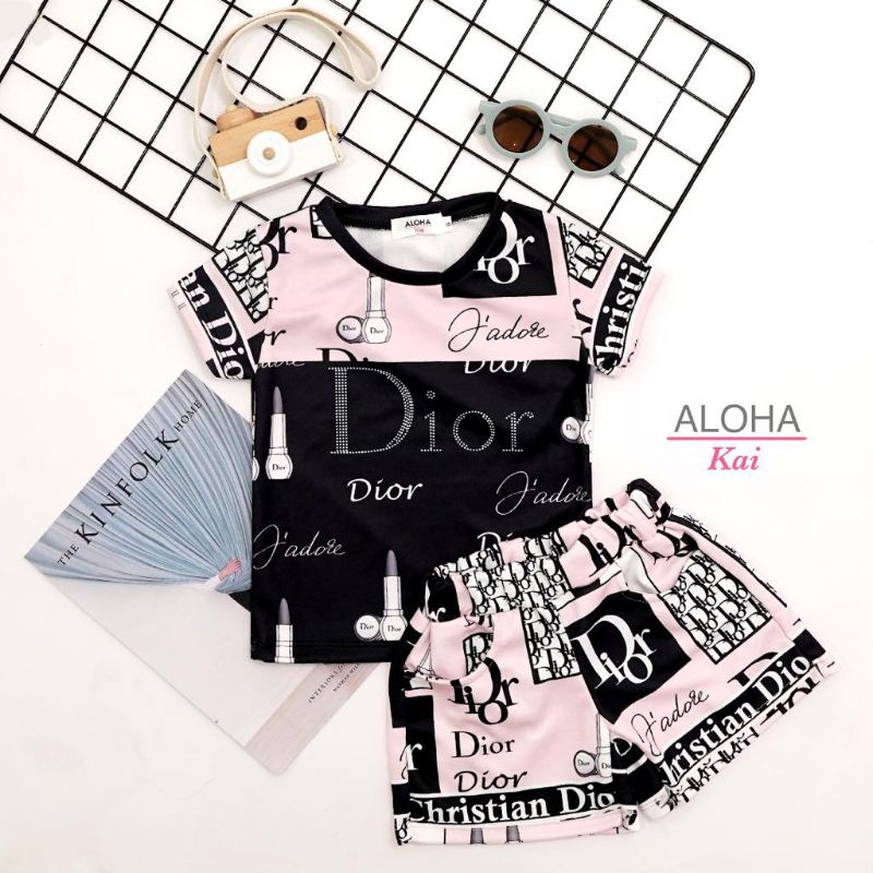 Kaos oblong set aloha kai anak dior lipstik