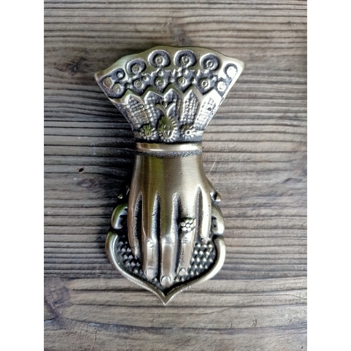

SOLID BRASS HAND CLIP LARGE / PENJEPIT KERTAS / KLIP