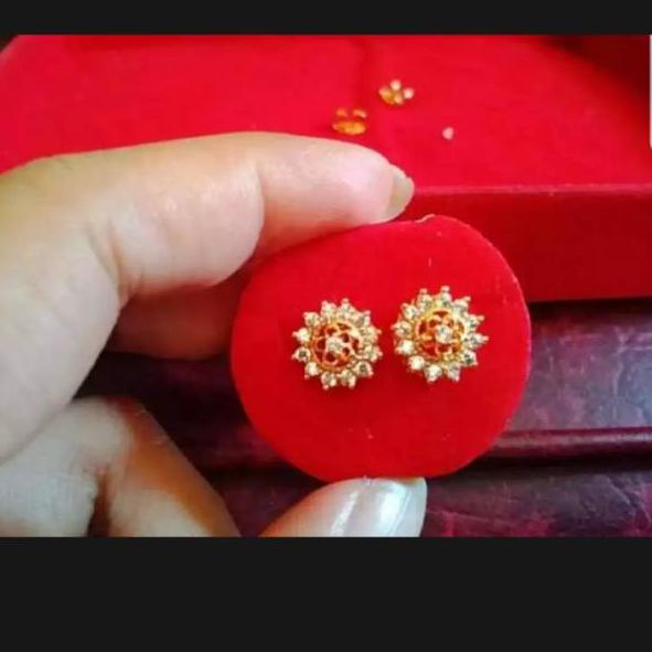 Hot Sale ❤--Giwang bunga mewah mata tengah titanium gold 18 k