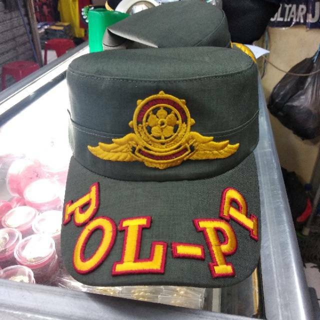 Topi komando pol PP