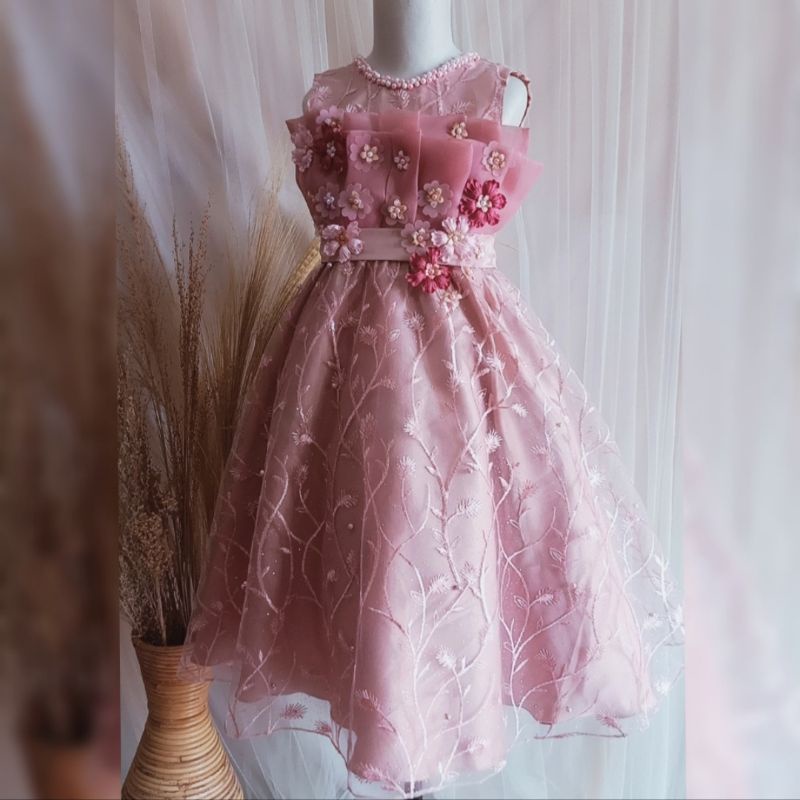 Gaun lipitt anak brokat