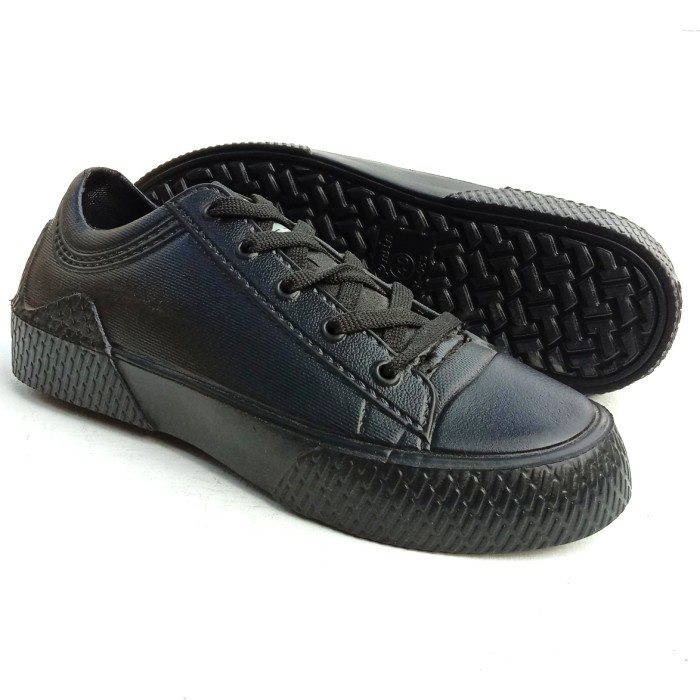 SEPATU KARET RINGAN ANTI AIR FULL HITAM KOMIN SIZE 39 - 43 / K 065