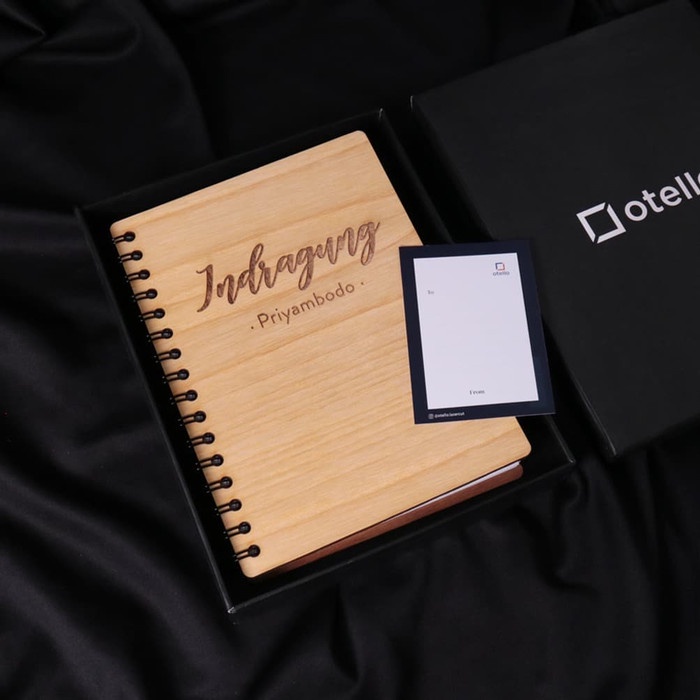 Otello - Gift Set Wooden Notebook | Hadiah Custom Kado Buku Kayu Nama Personalized Gift