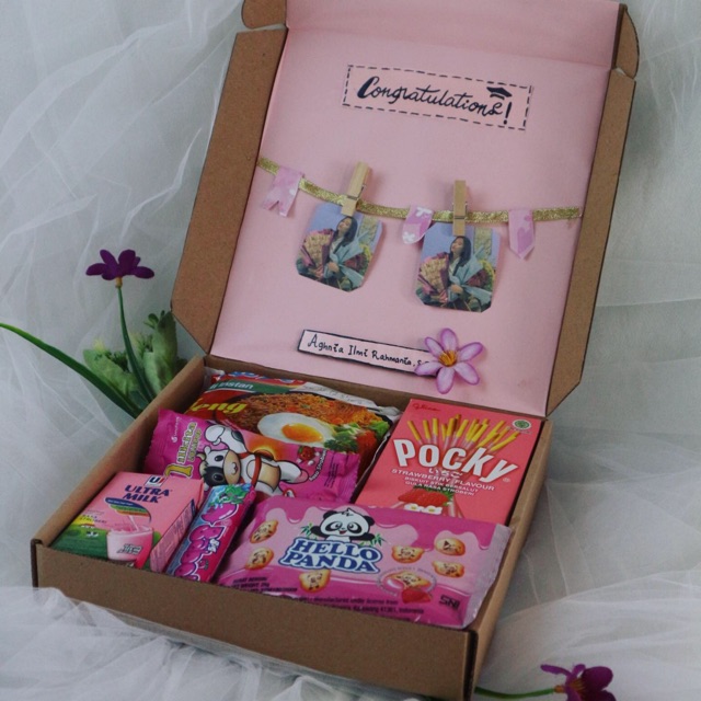 

Gift Box | Graduation | Birthday | Anniversary