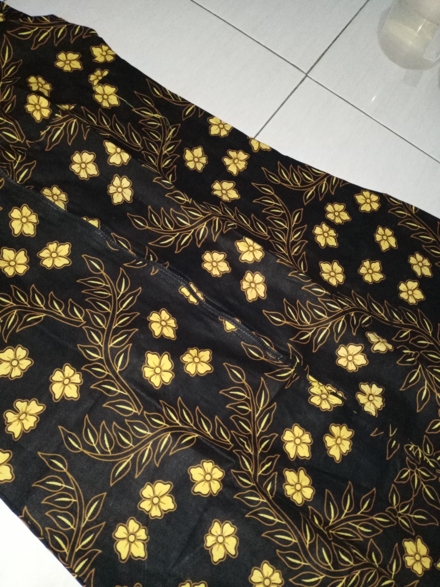 Outer Batik Serut Genes Jelita Tunic Navbor Yelbor Whitbor Creambor Tunik Batik Modern Hrb030 Dolbi