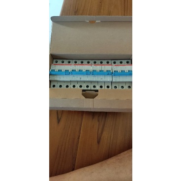 mcb abb 35a 3 phase