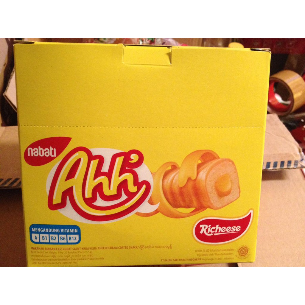 

Nabati Richeese Ahh Snack Stick Keju Triple Cheese Box 20X5.5G