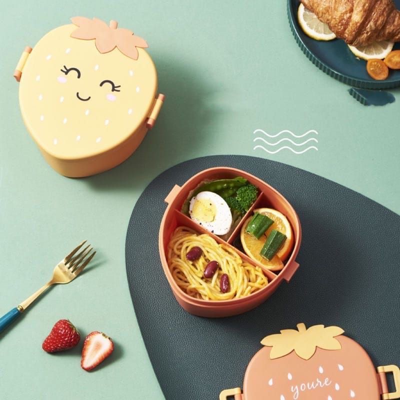 LUNCHBOX ANAK MOTIF STRAWBERRY/KOTAK MAKAN ANAK
