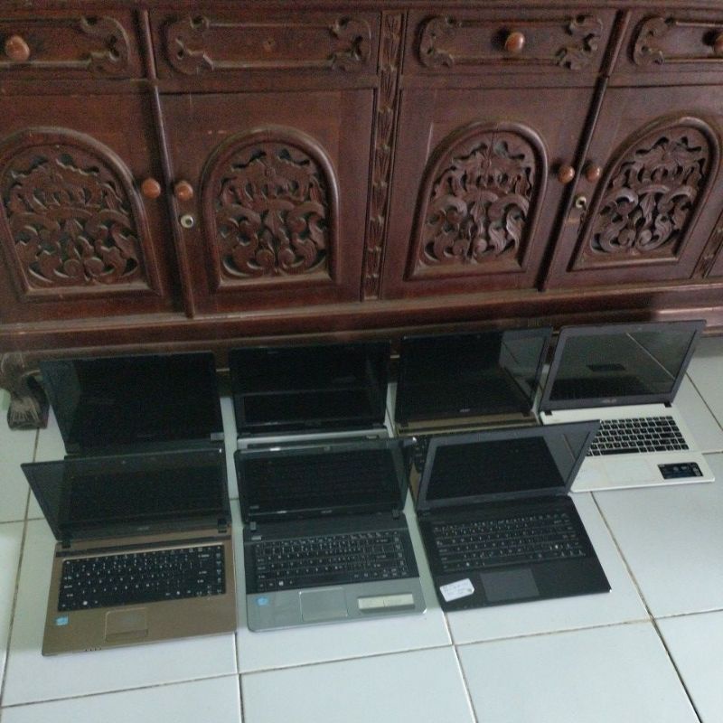 Laptop core i3 14 inc siap pakai ram 4gb second bergaransi murah