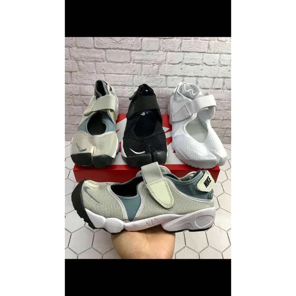 SEPATU SNEAKERS WANITA NIKE AIR RIFT