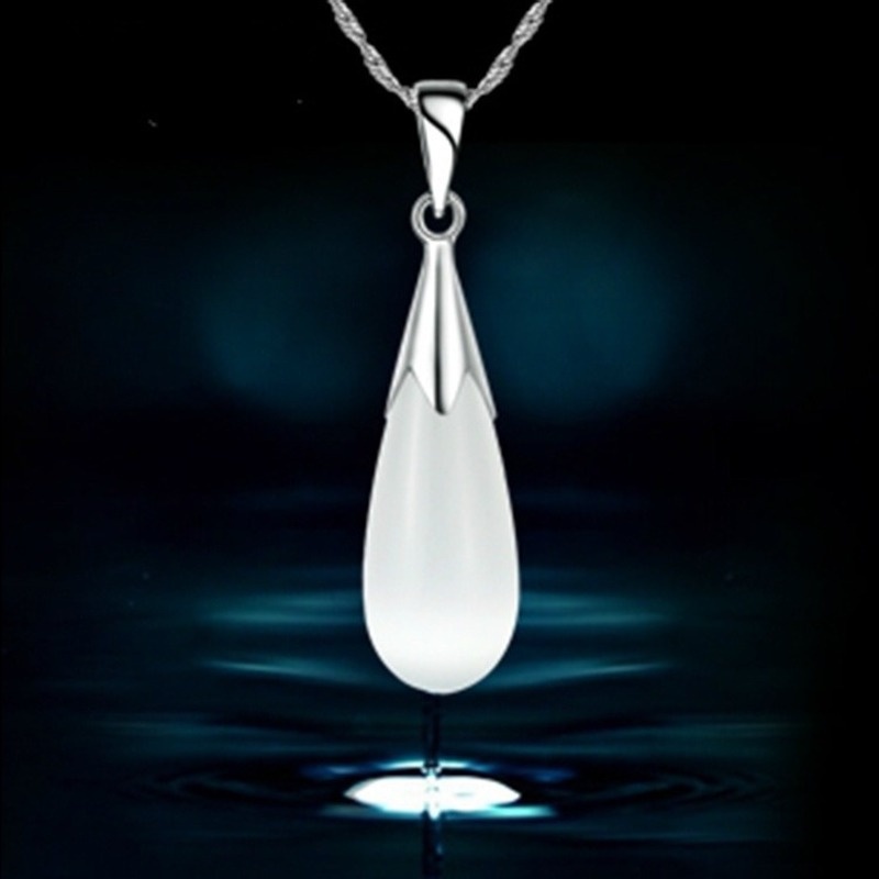 [Ready Stock]Fashion Simple Moonstone Water Drop Pendant Necklace