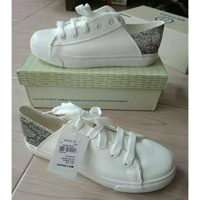 Sepatu putih sneakers "nevada"/brand matahari/brand matahari original