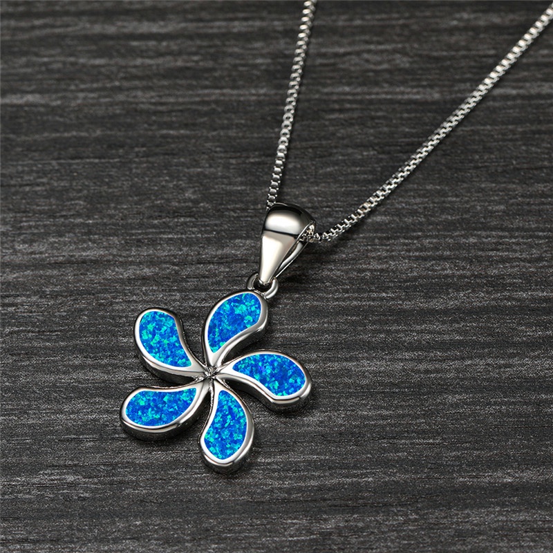 Kalung Rantai platinum Dengan Liontin Bunga opal Gaya pastoral oriental Untuk Wanita